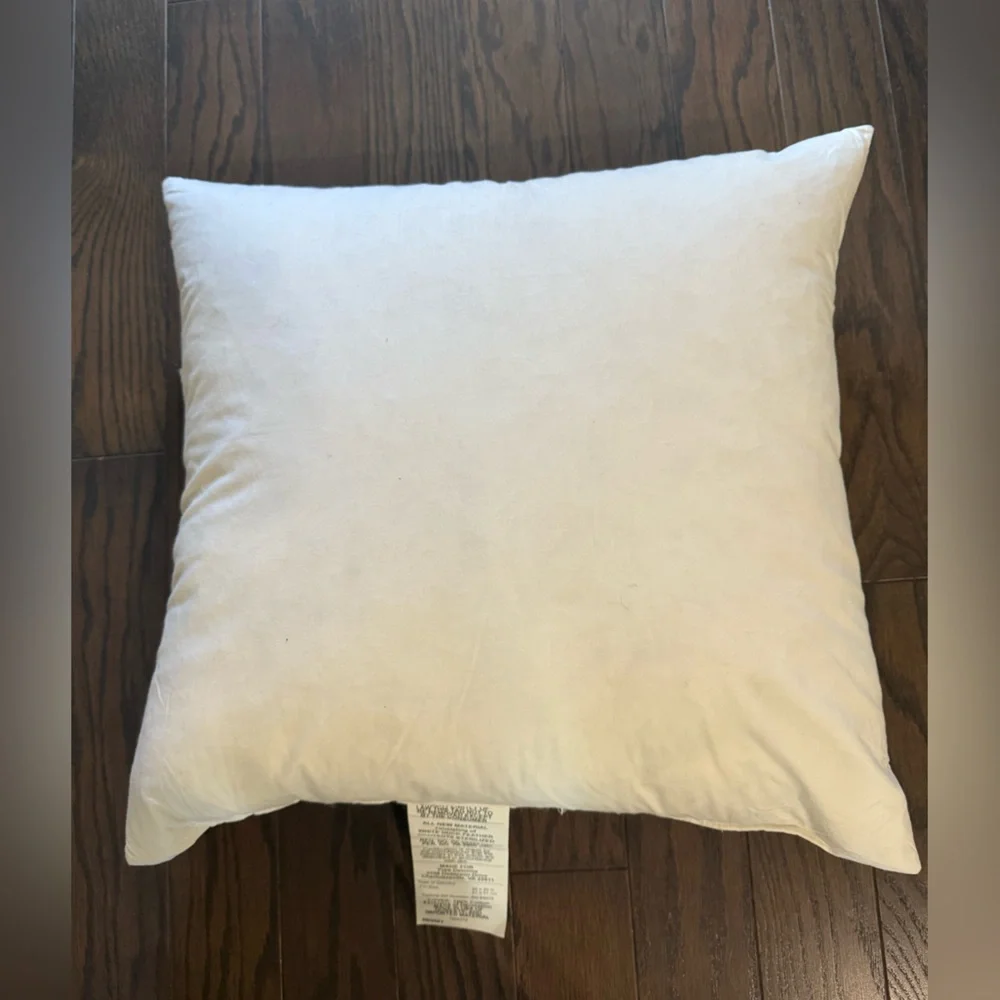YVES DELORME White Duck Feather Pillow Insert 20x20